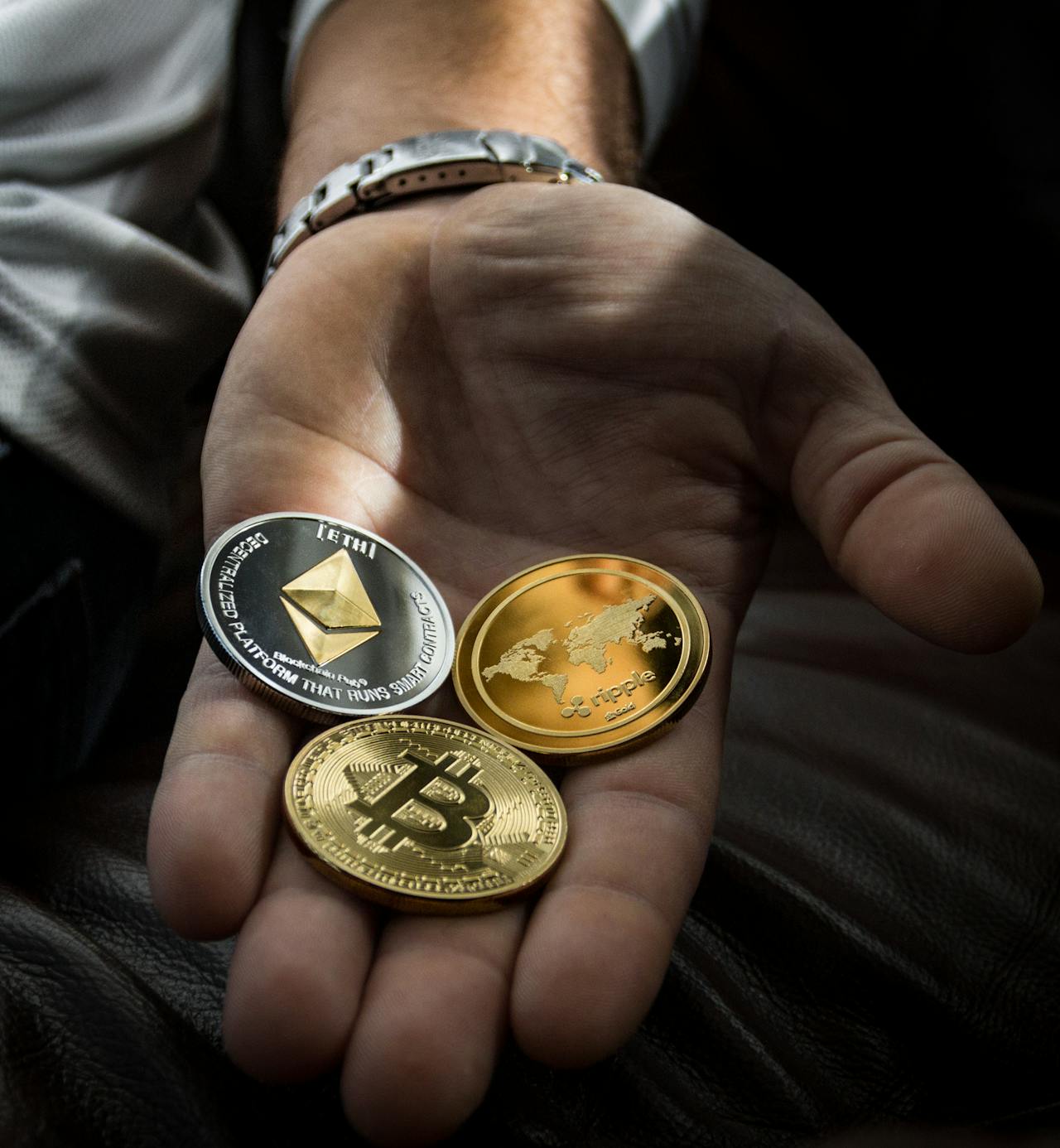 Beyond cryptocurrency with globalouts.com