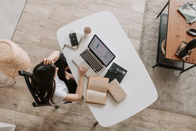 Tech Support Enhances Remote Work Productivity